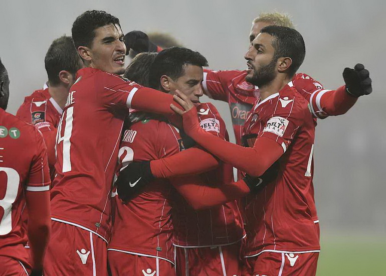 Poze Dinamo București - Gaz metan Mediaș