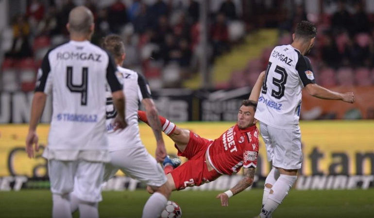 Poze Dinamo București - Gaz metan Mediaș