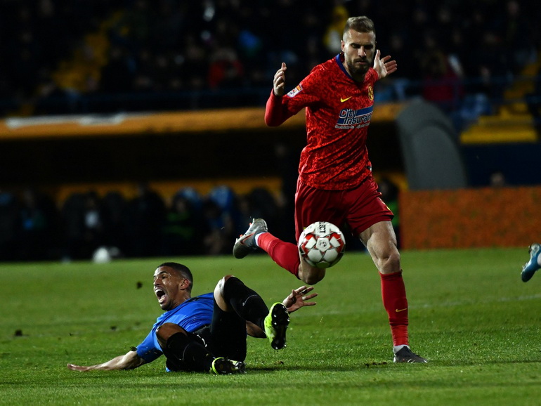 Poze FC Viitorul - Fotbal Club FCSB