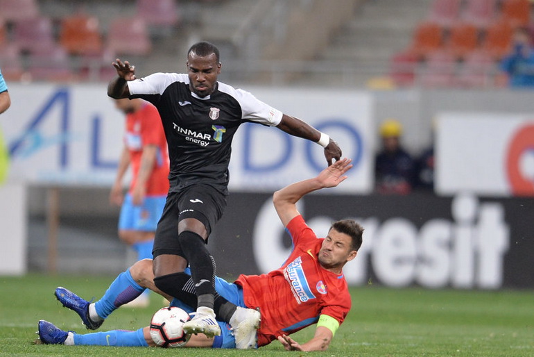 Poza ROMÁRIO Santos Pires