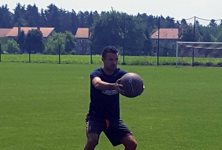 Poza Adnan AGANOVIĆ