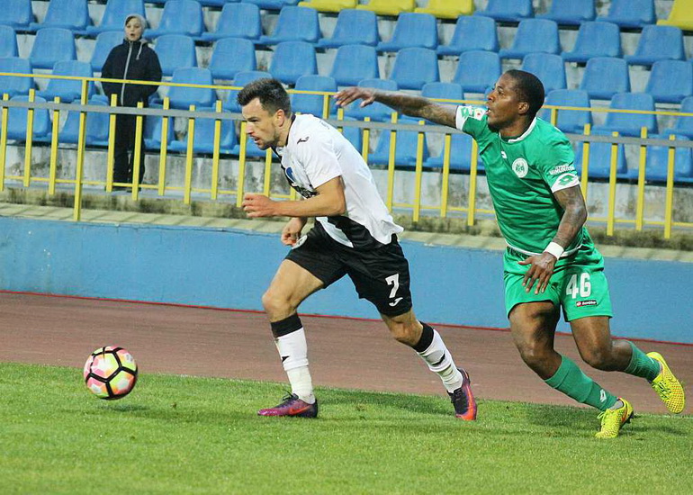 Poza Milano KOENDERS