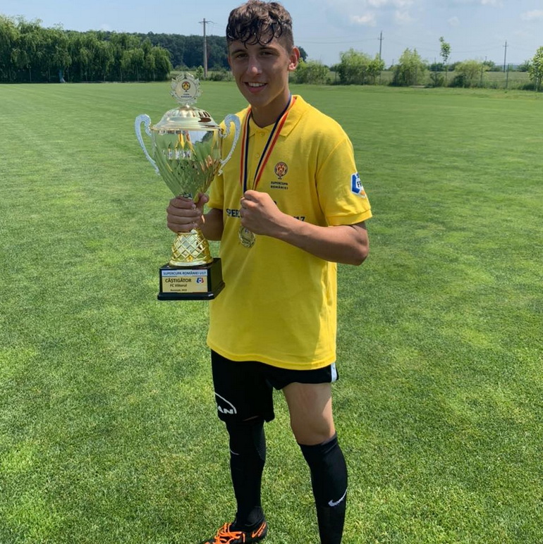 Poza Rareș Cătălin BURNETE