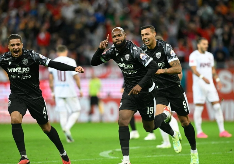 Poza Hakim Djamel ABDALLAH